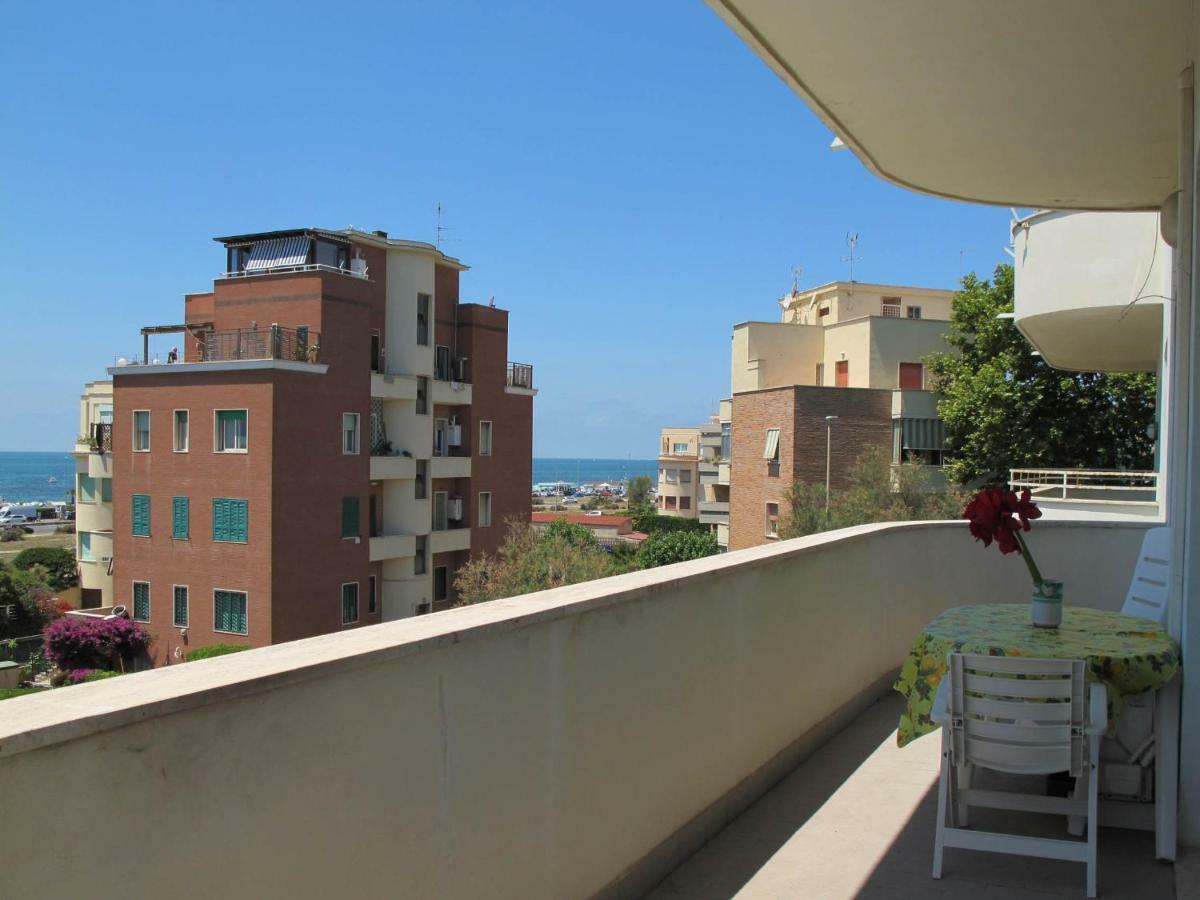 Brezza Di Mare Apartment Lido di Ostia Exterior photo